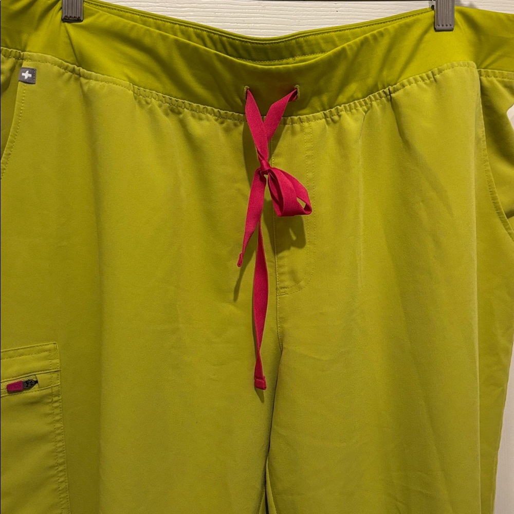Figs Zamora joggers - Picture 2 of 6